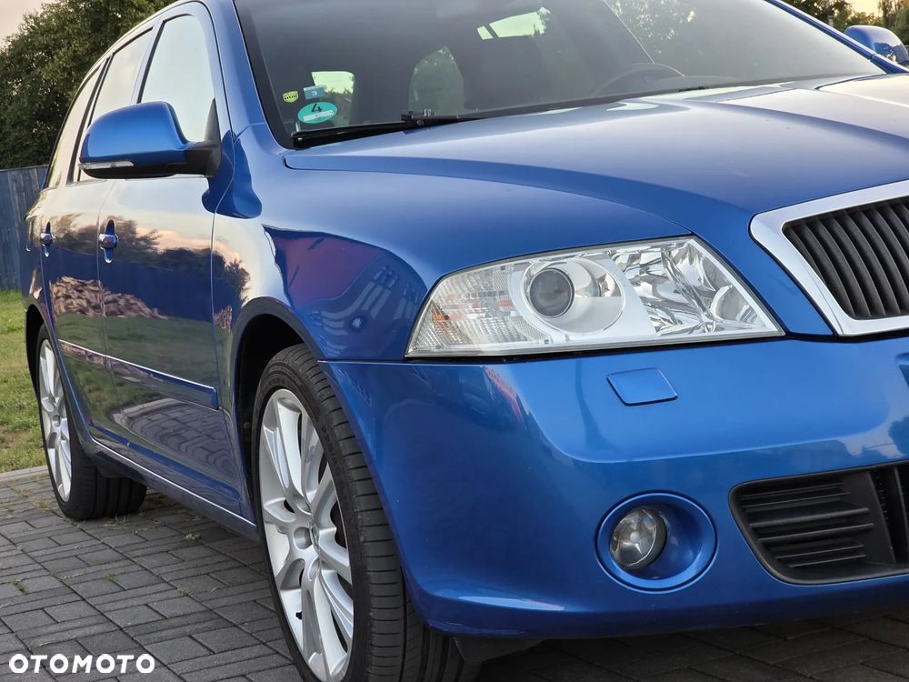 Skoda Octavia 2.0 TDI CR DPF RS - 9