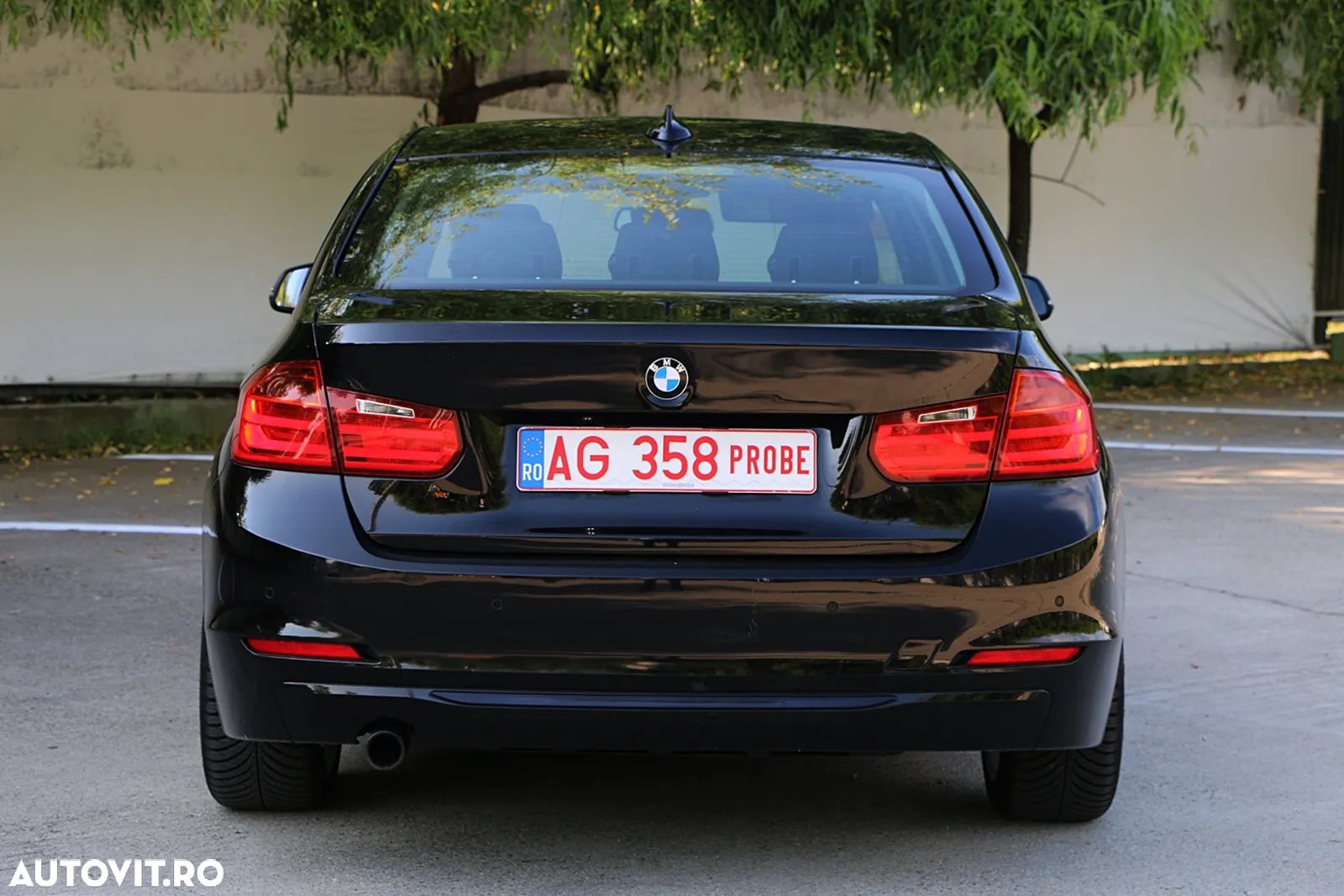BMW Seria 3 320d Aut. - 13