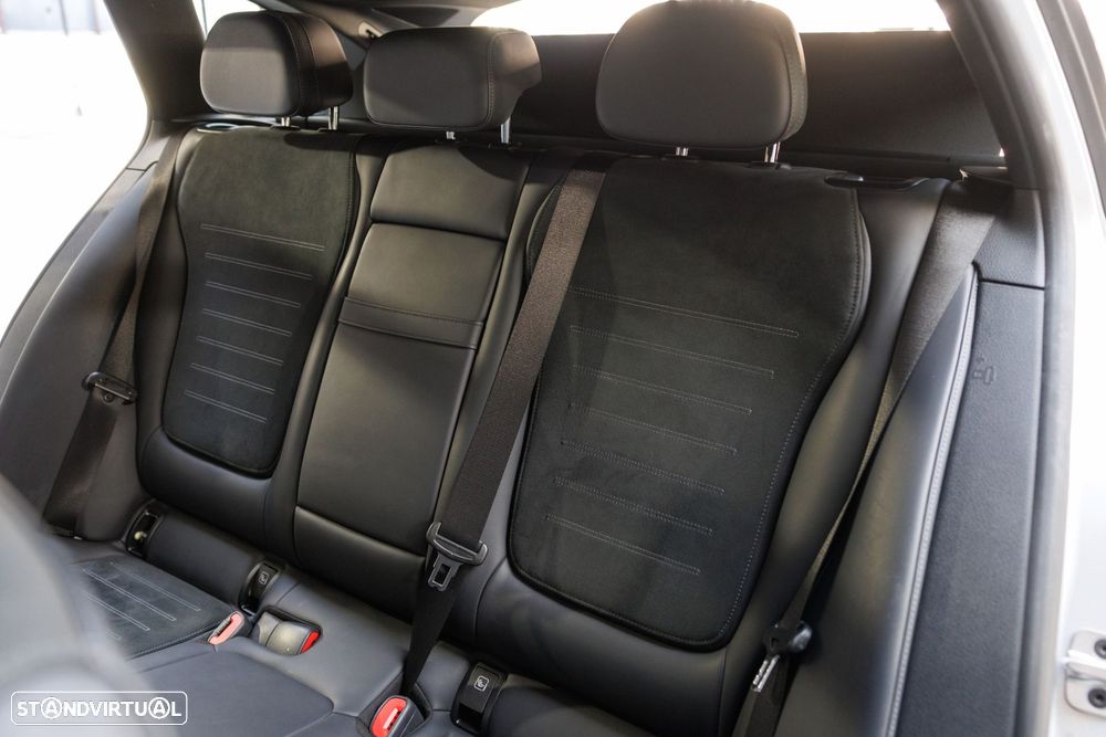 Mercedes-Benz C 300 d AMG Line - 14