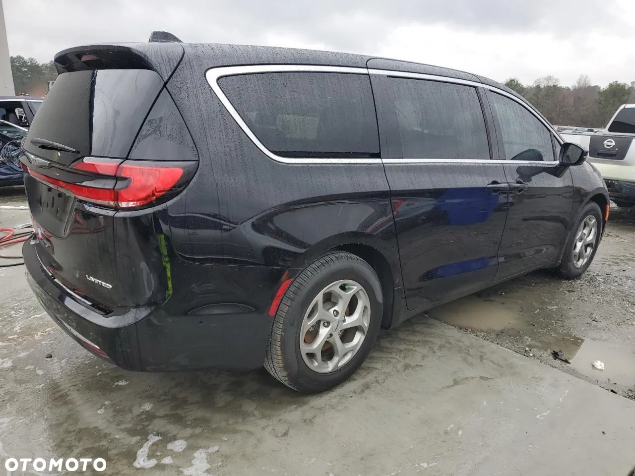 Chrysler Pacifica - 6