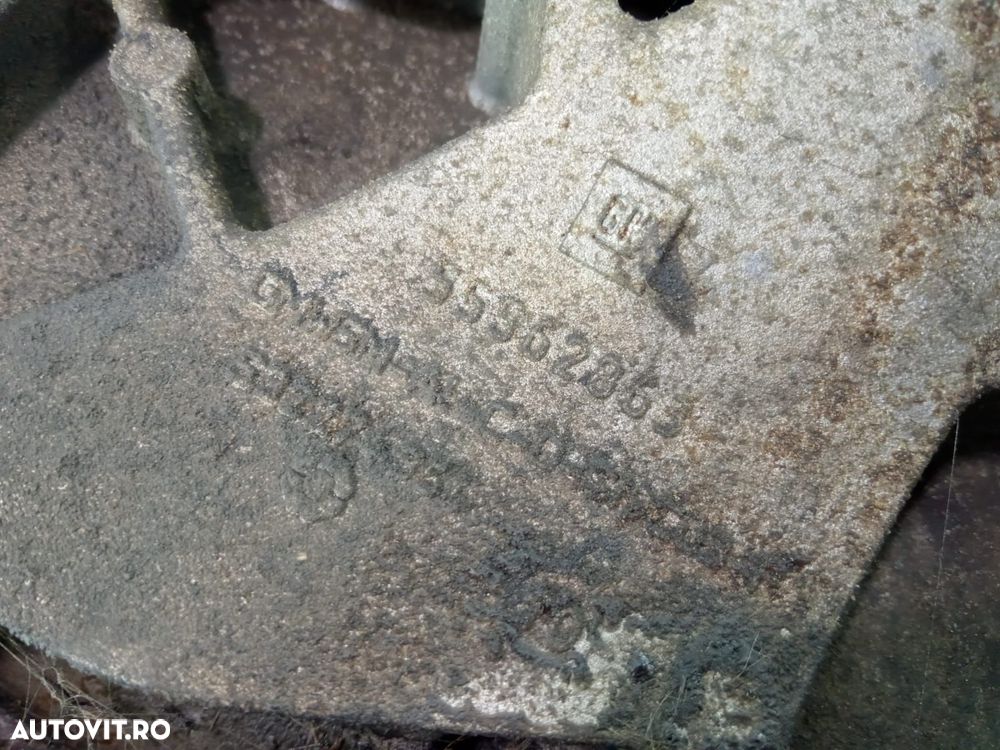 Suport accesorii 2.0 cdti a20dth 55562863 Opel Zafira C - 2