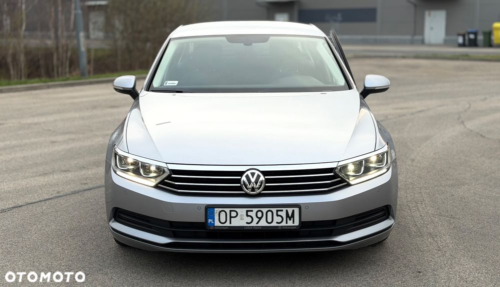 Volkswagen Passat 1.6 TDI BMT Comfortline - 19