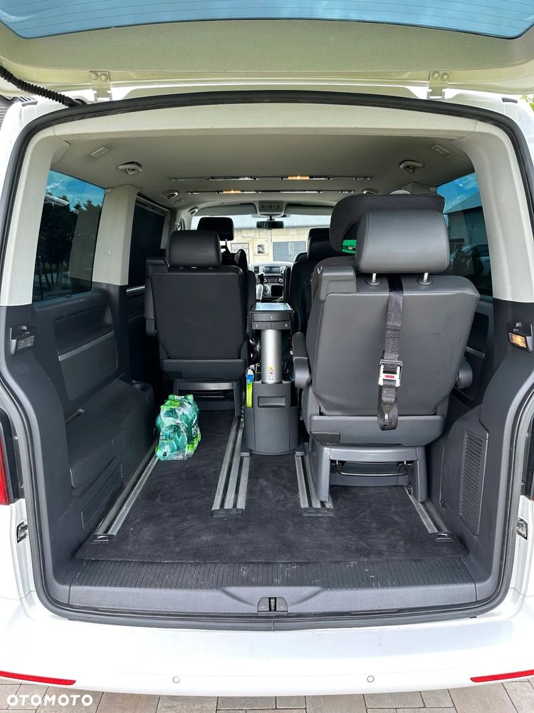 Volkswagen Multivan - 10