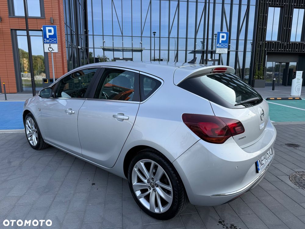 Opel Astra - 24