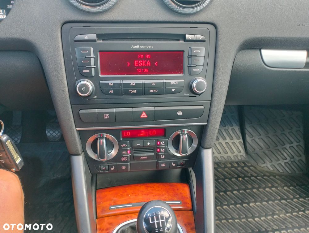 Audi A3 Sportback 2.0 TDI DPF Ambiente - 35