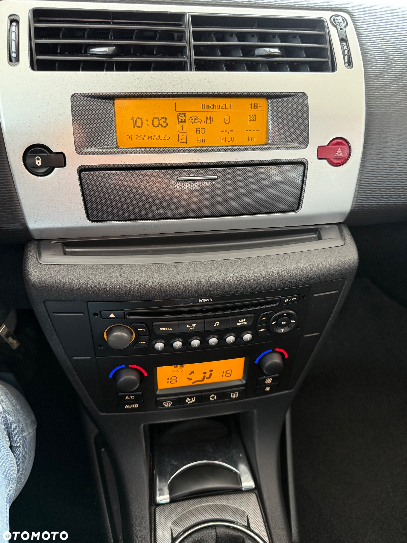 Citroën C4 1.4 16V Impress - 15