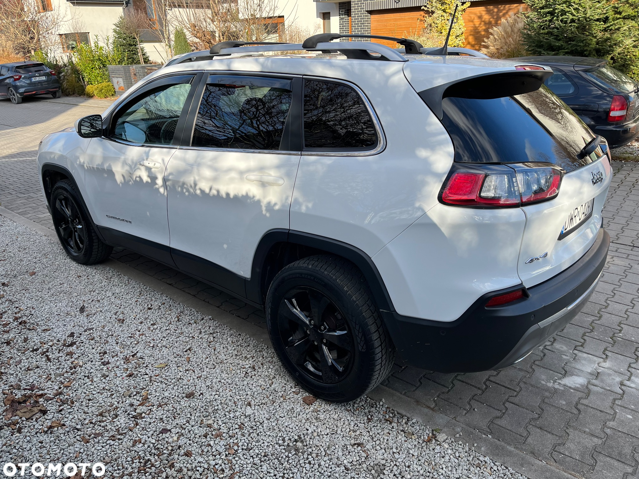 Jeep Cherokee - 8