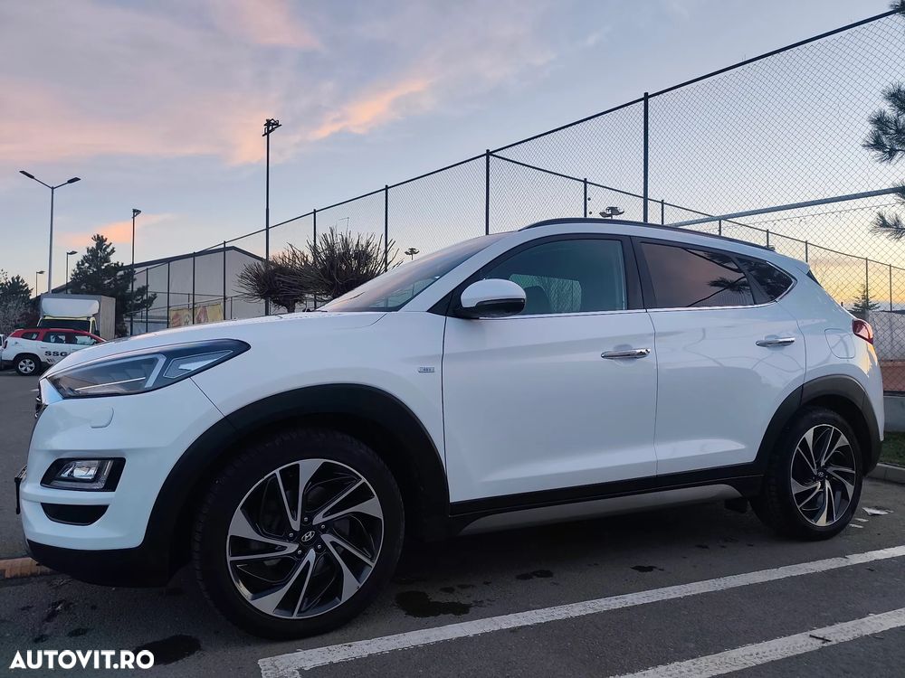 Hyundai Tucson 2.0 CRDI 4WD 8AT Premium - 19
