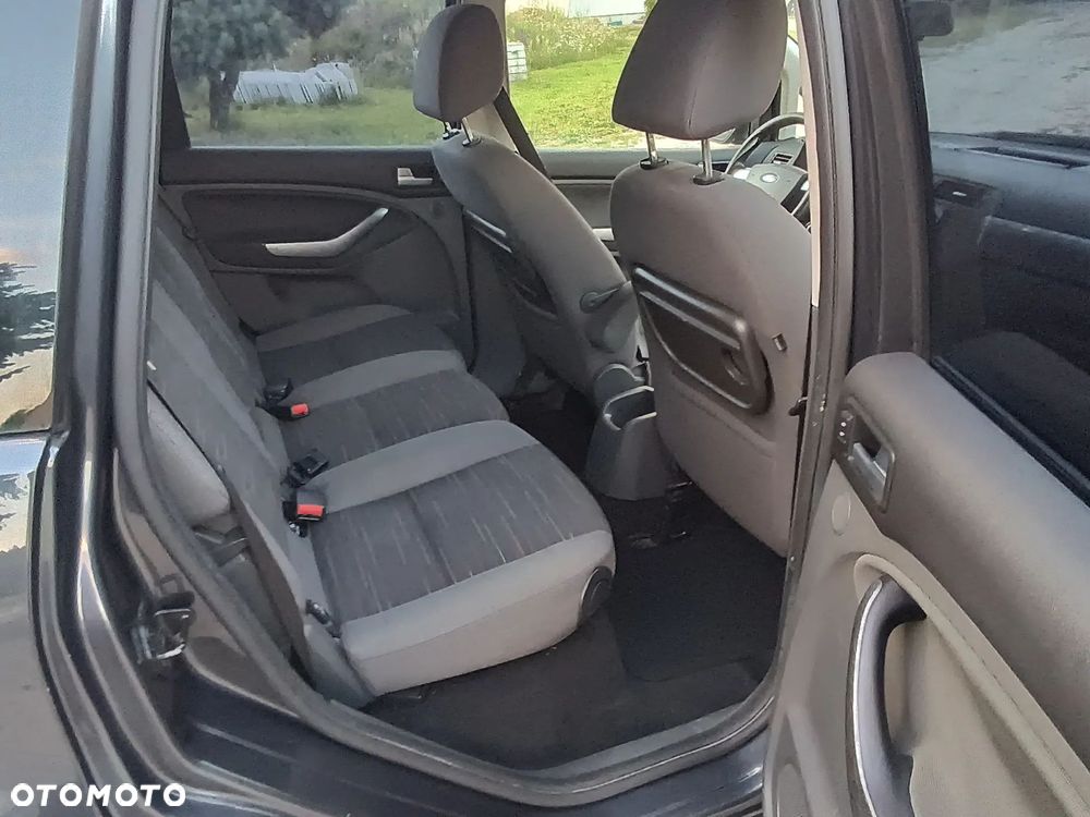 Ford Focus C-Max 1.6 TDCi Ambiente - 9