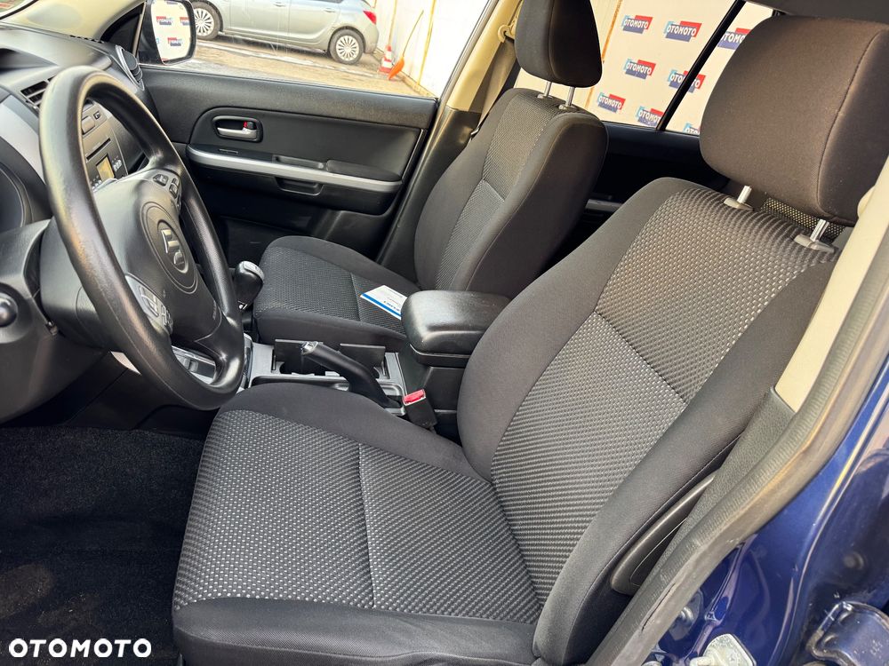 Suzuki Grand Vitara 2.0 Comfort + Family - 20