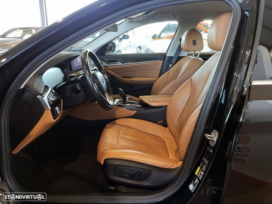 BMW 530 e Line Luxury - 10