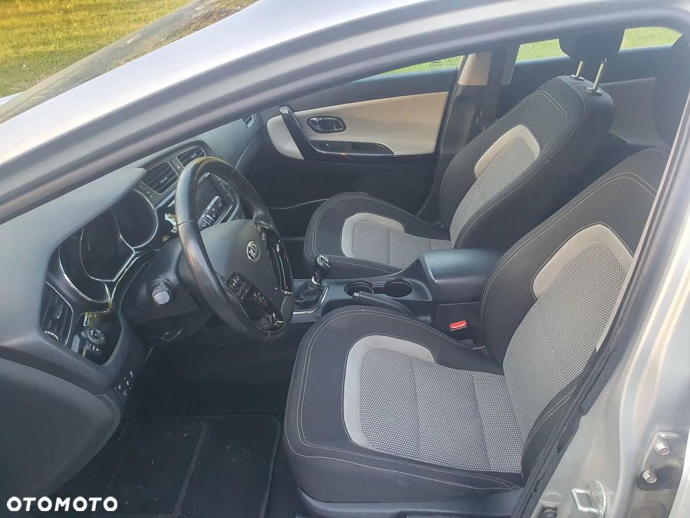Kia Ceed 1.6 GDI Business Line - 3
