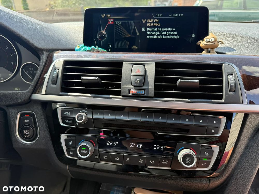 BMW Seria 3 328i xDrive Sport-Aut Sport Line - 9