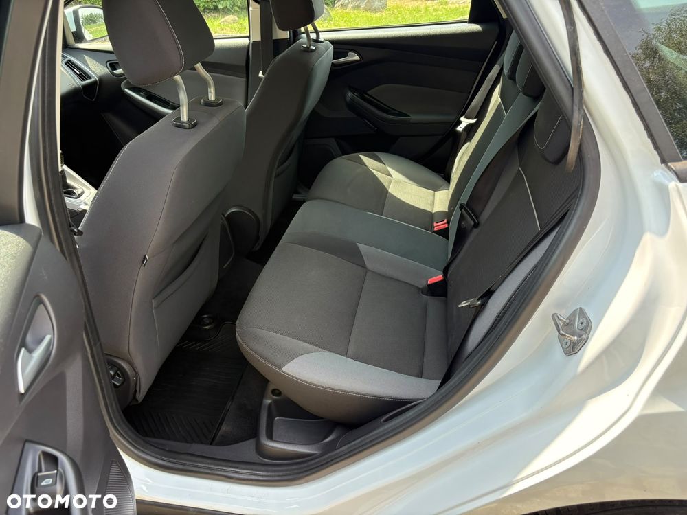 Ford Focus 1.6 Ti-VCT Ambiente - 15
