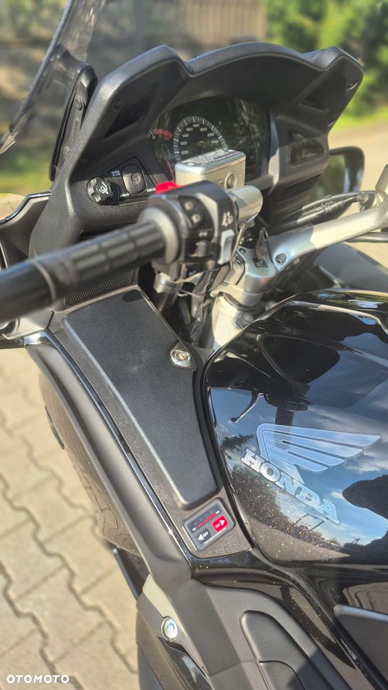Honda ST - 15