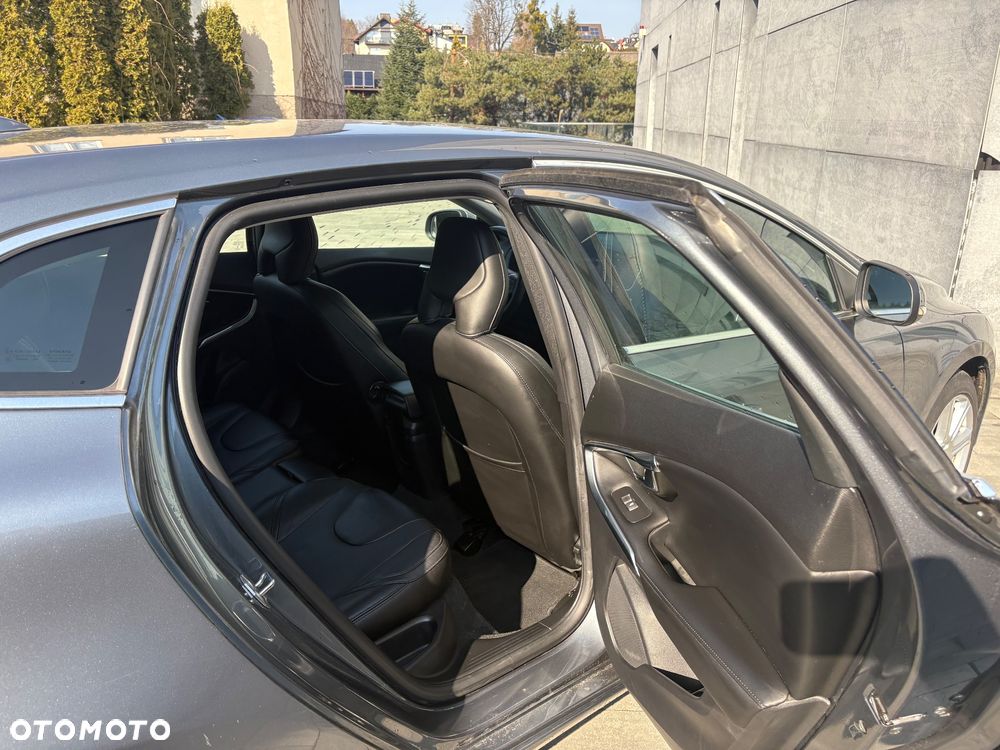 Volvo V40 D2 Geartronic Inscription - 19