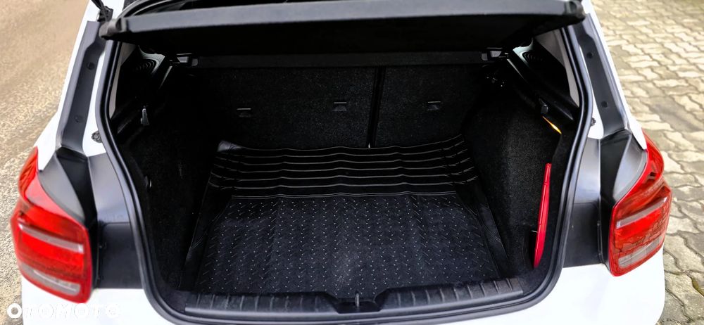 BMW Seria 1 116d DPF Edition Sport - 11