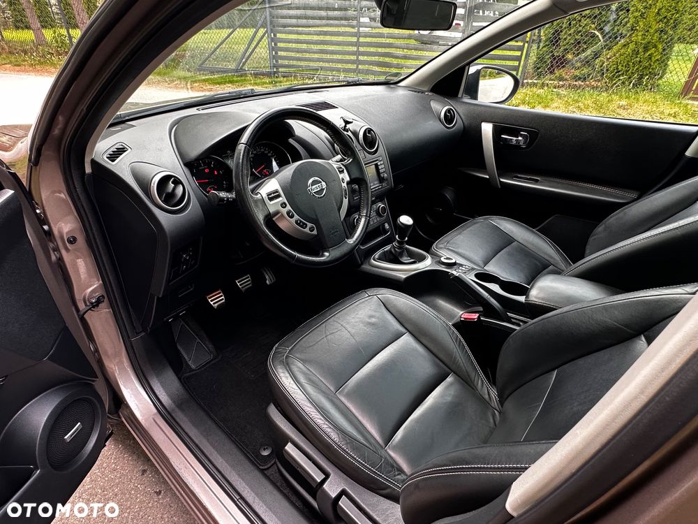 Nissan Qashqai 1.6 dCi 4 x 4 DPF Start/Stop tekna - 40