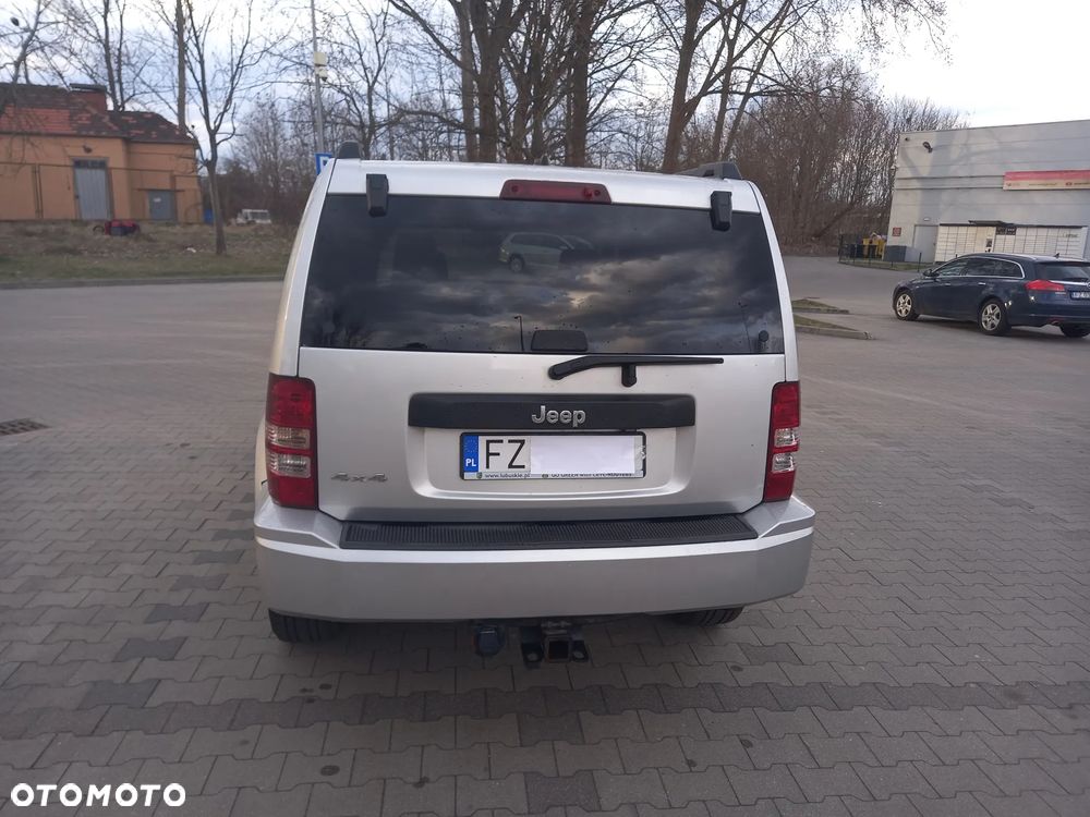 Jeep Liberty - 6