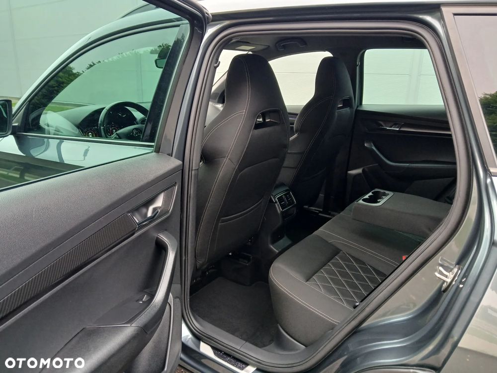 Skoda Karoq 1.5 TSI ACT DSG Sportline - 17
