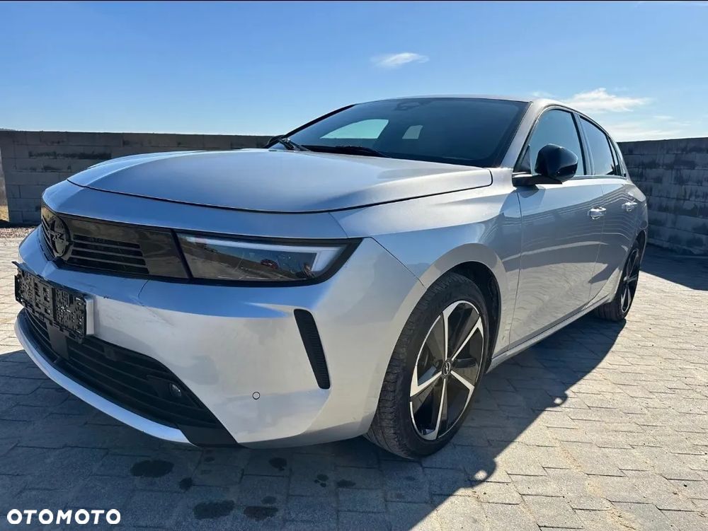 Opel Astra 1.6 T Plug-in Hybrid Elegance - 3