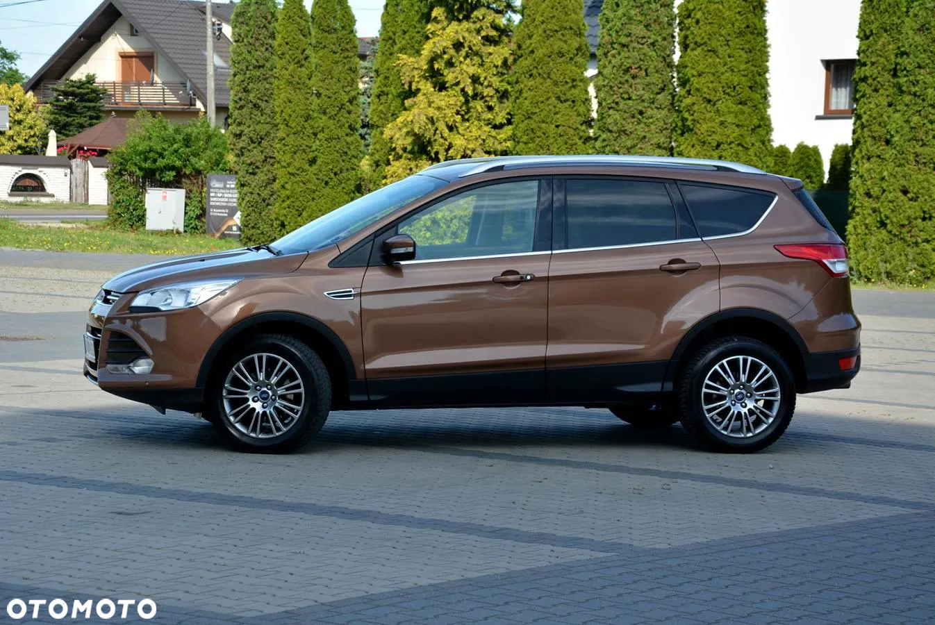 Ford Kuga 1.6 EcoBoost 2x4 Titanium - 8