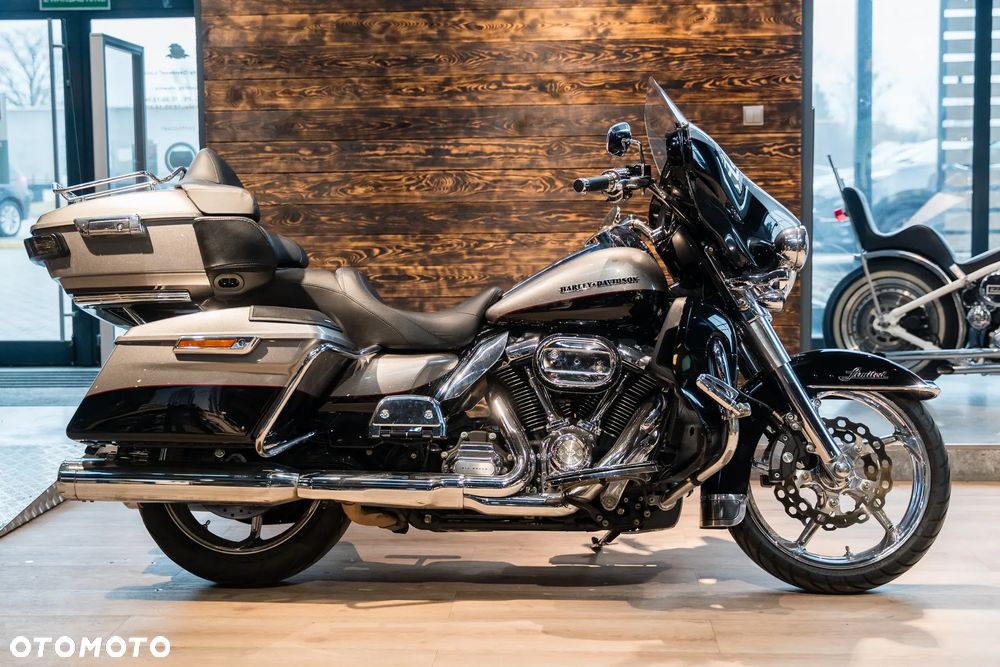 Harley-Davidson Touring Ultra Limited - 2