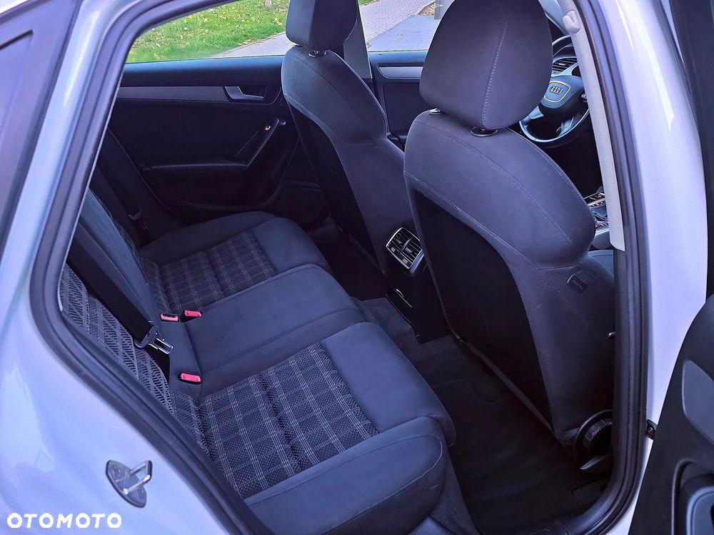 Audi A4 Limousine 1.8 TFSI multitronic S line Sportpaket - 17