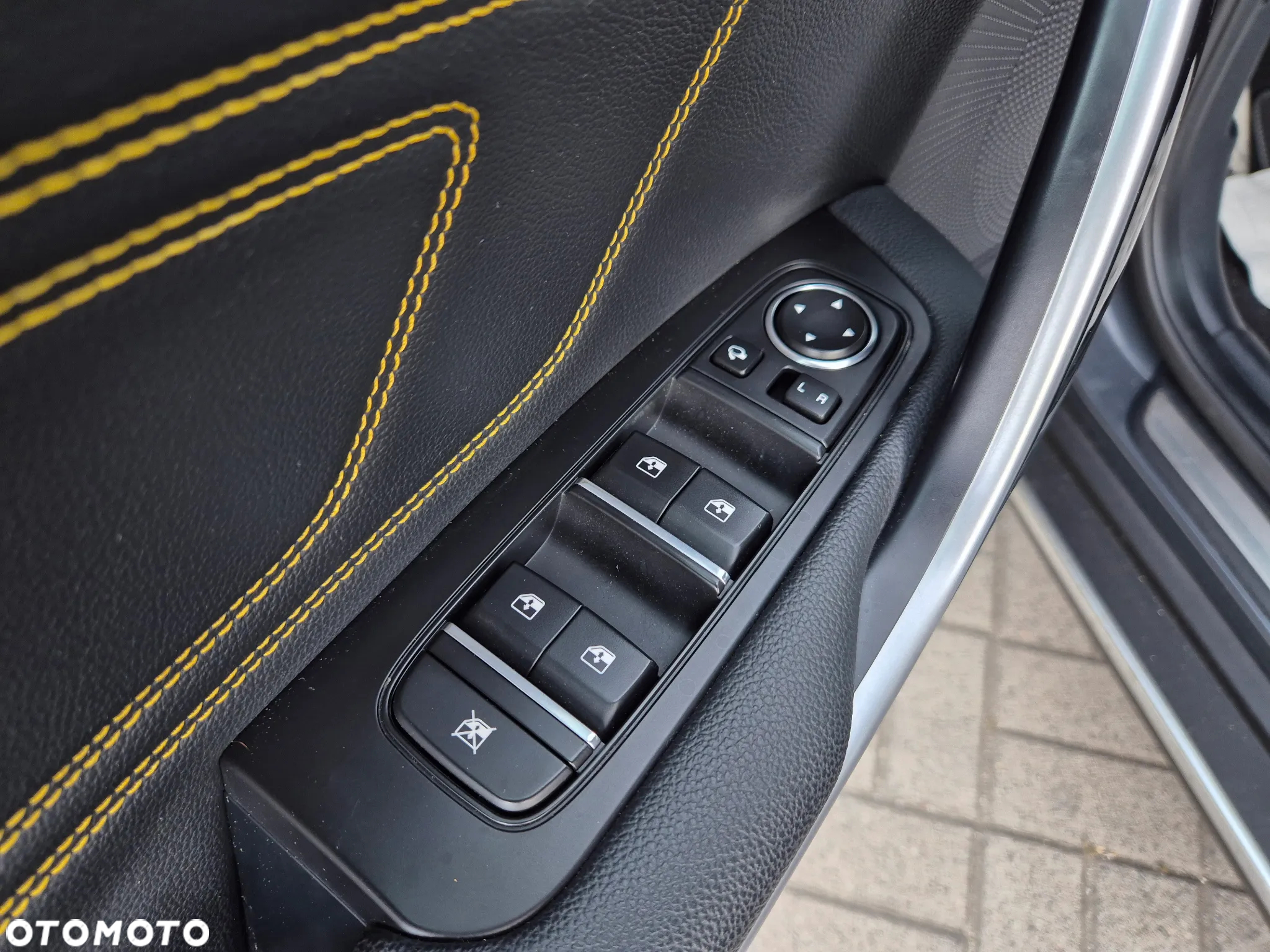 Kia XCeed 1.4 T-GDI OPF DCT7 PLATINUM EDITION - 25