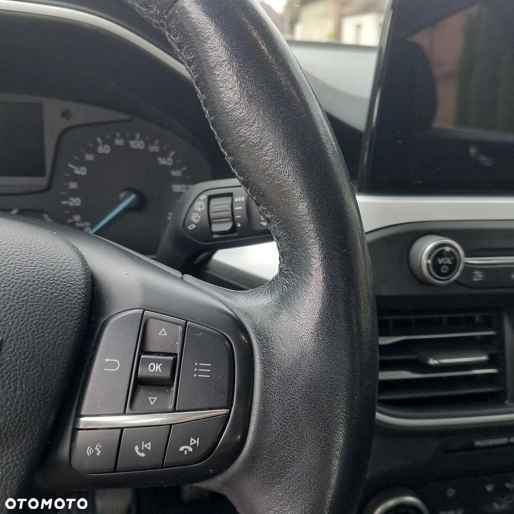 Ford Focus 1.5 TDCi SYNC Edition - 13