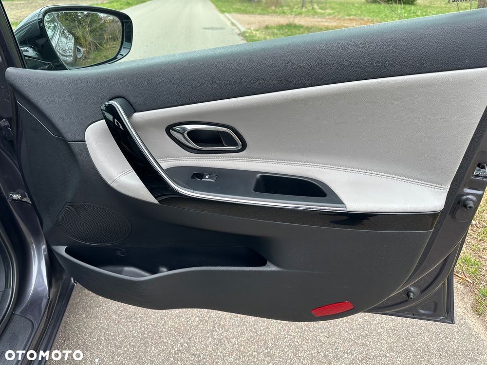 Kia Ceed 1.6 GDI Platinum Edition - 27