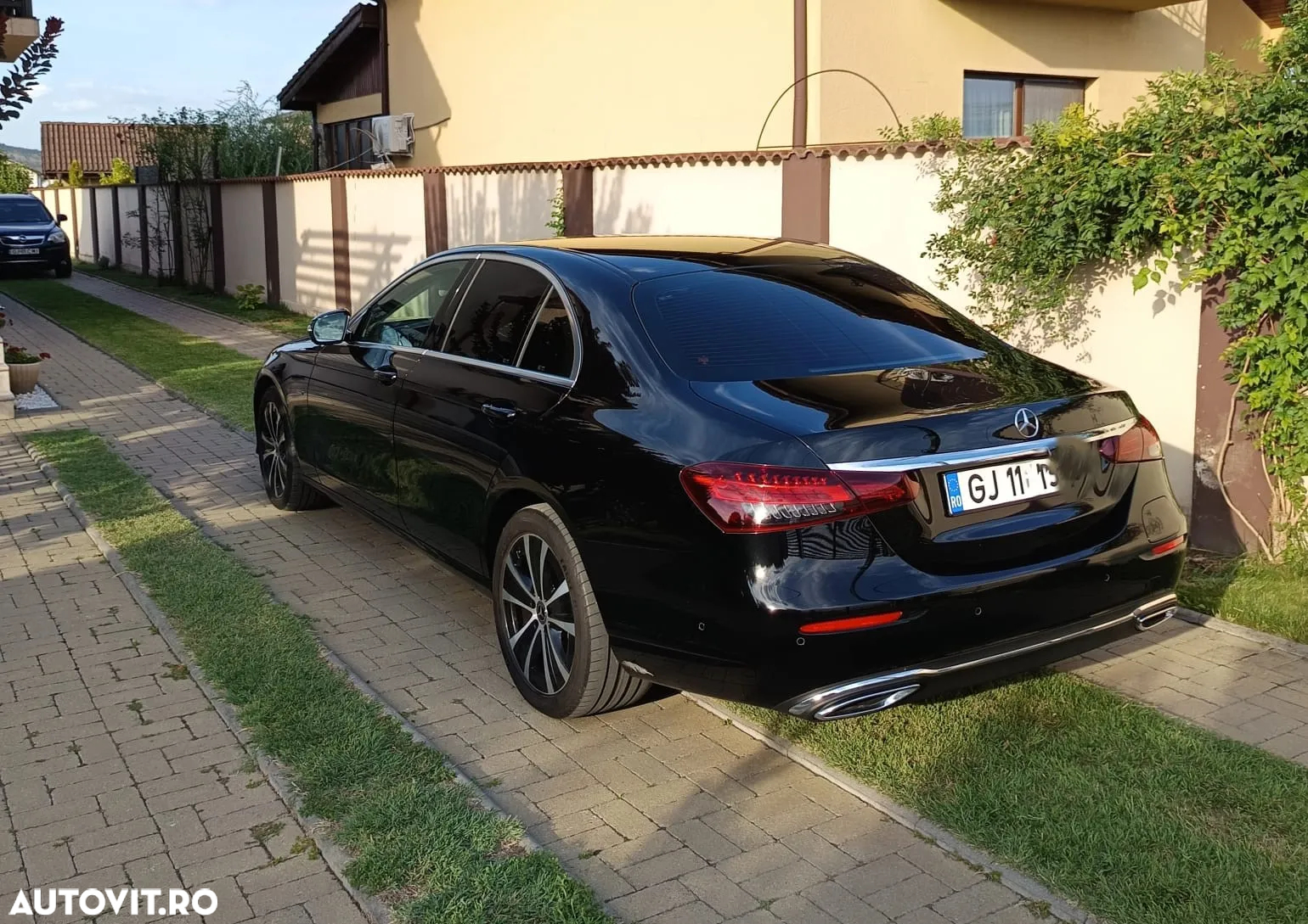 Mercedes-Benz E - 7