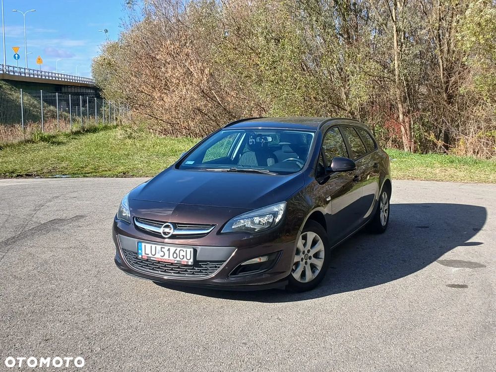 Opel Astra IV 1.4 T Enjoy - 2