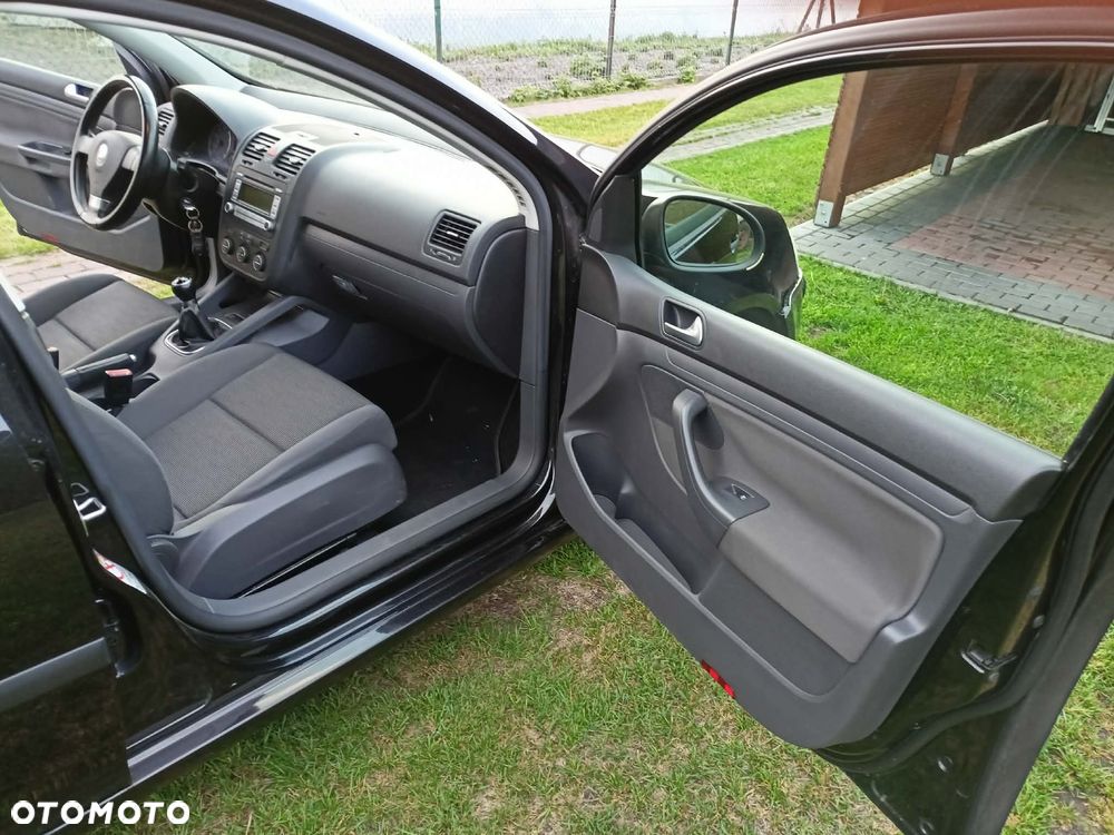 Volkswagen Golf 1.6 Comfortline - 8