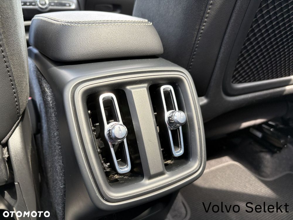 Volvo XC 40 - 21