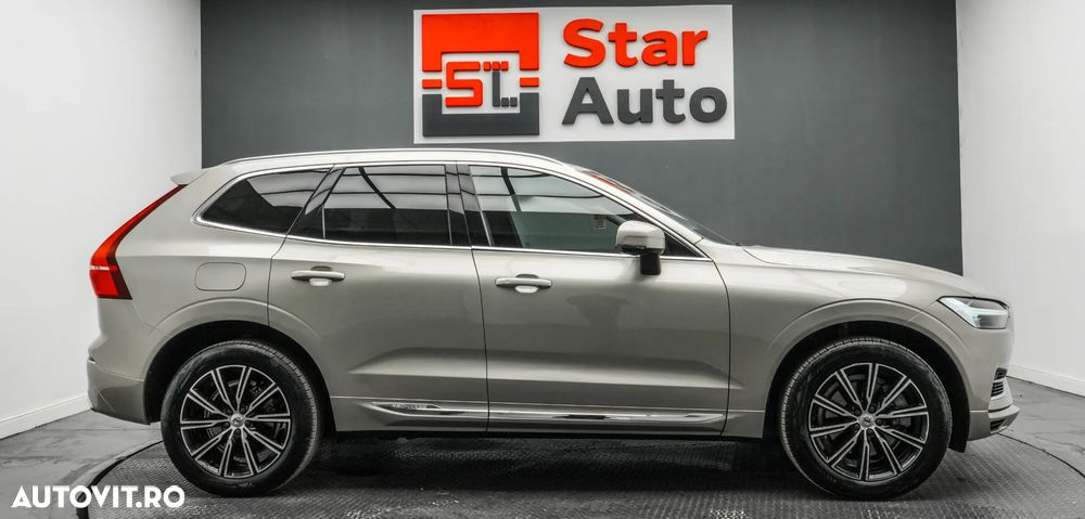 Volvo XC 60 T8 Twin Engine AWD Momentum Pro - 11