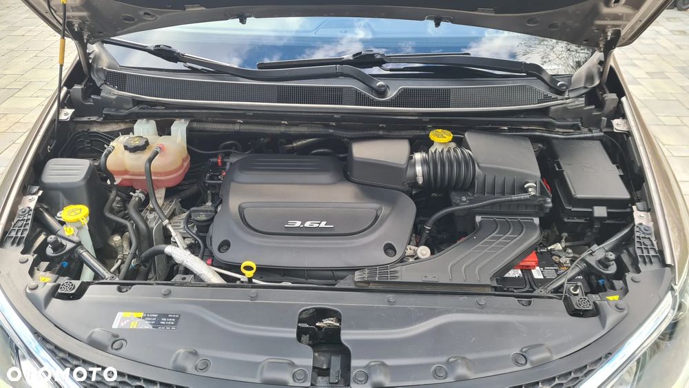 Chrysler Pacifica - 19