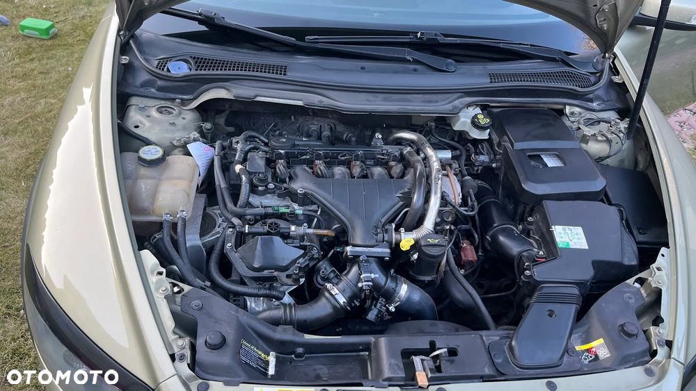 Volvo C30 2.0D Momentum - 21