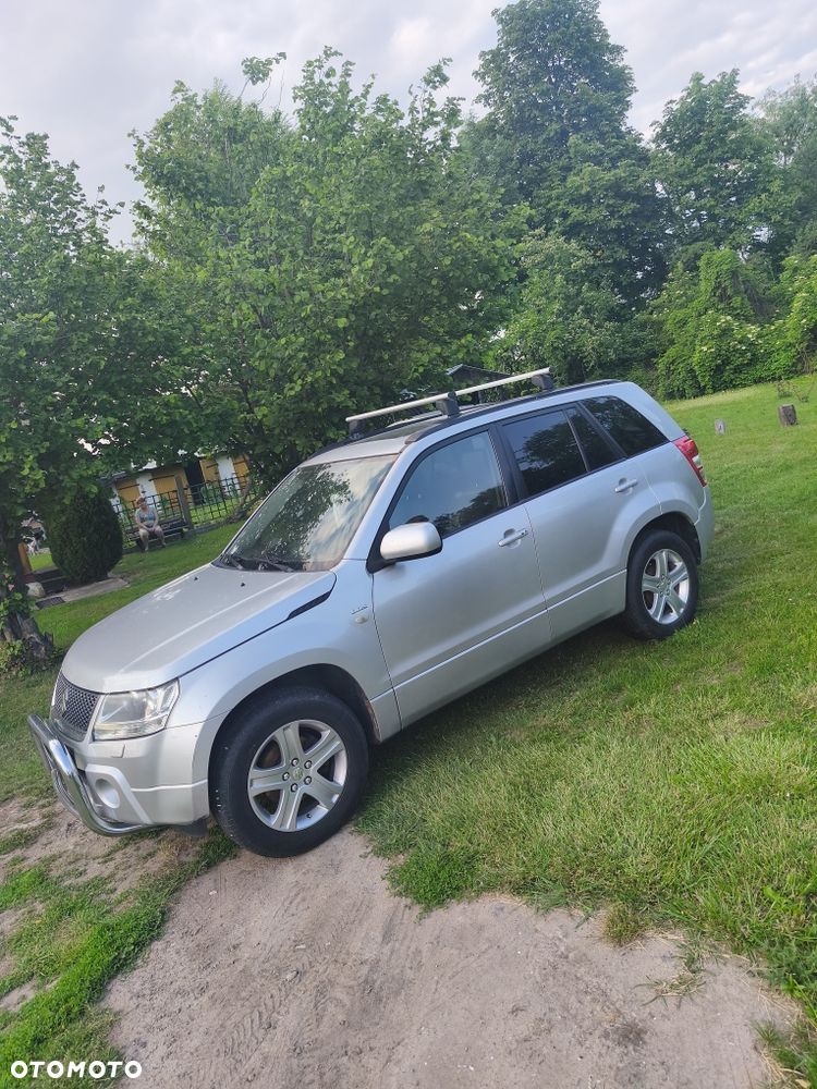 Suzuki Grand Vitara - 2
