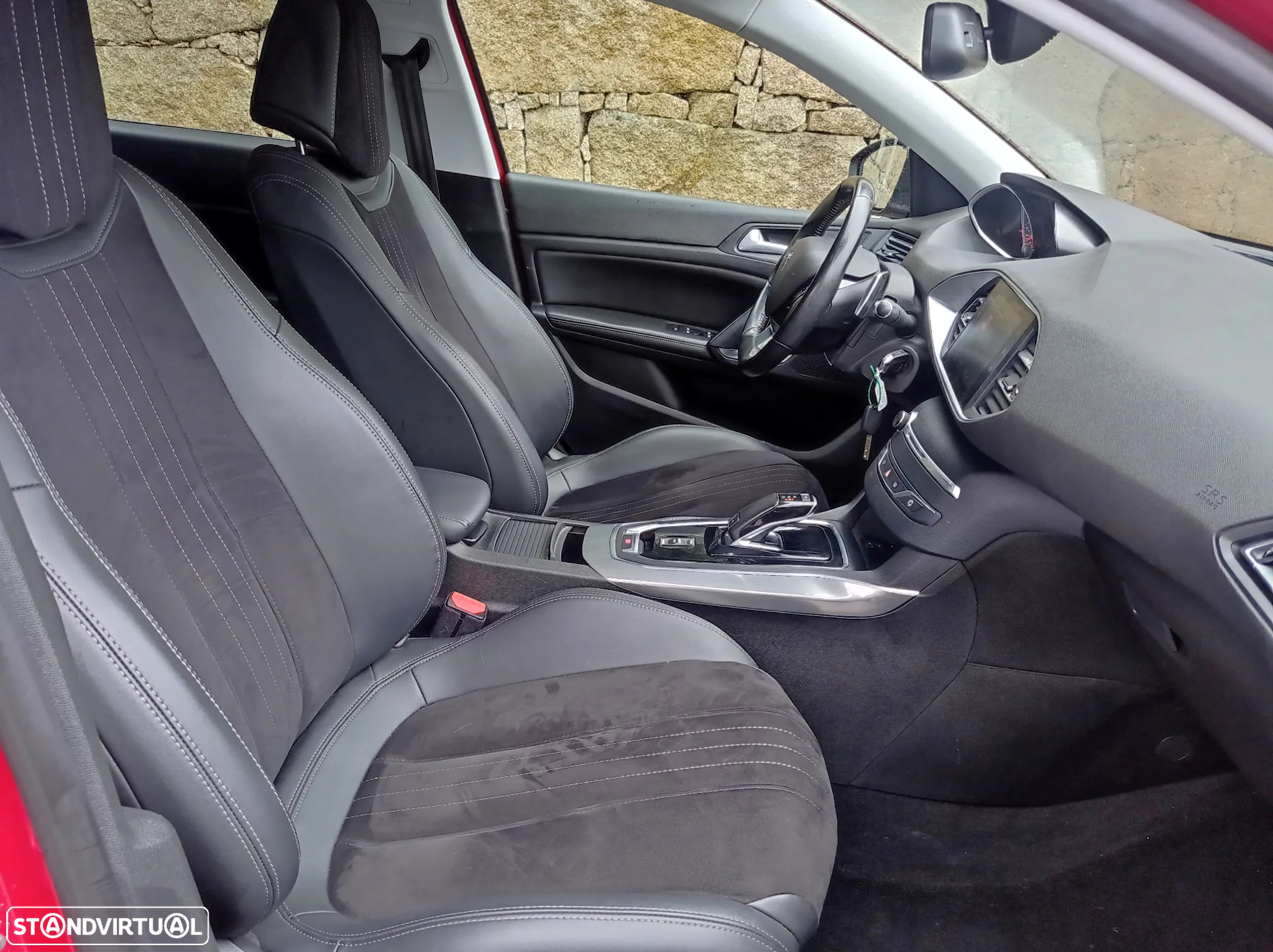 Peugeot 308 1.2 PureTech Allure EAT8 - 15