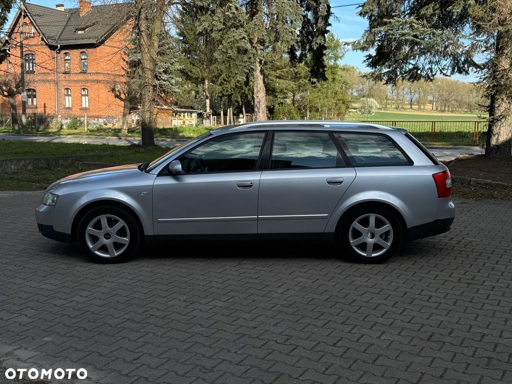 Audi A4 Avant - 2