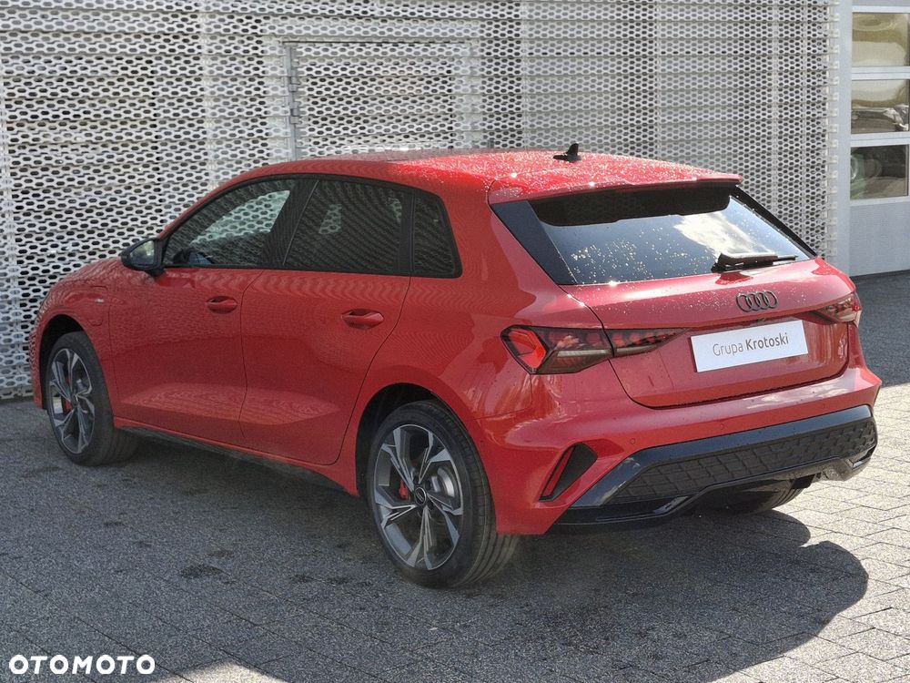 Audi A3 Sportback - 2