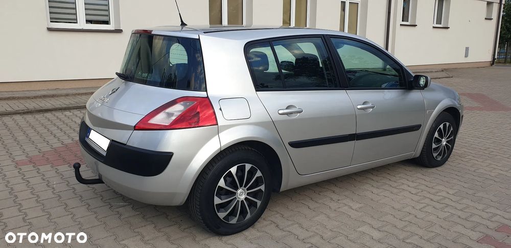 Renault Megane 1.5 dCi Confort Dynamique - 6