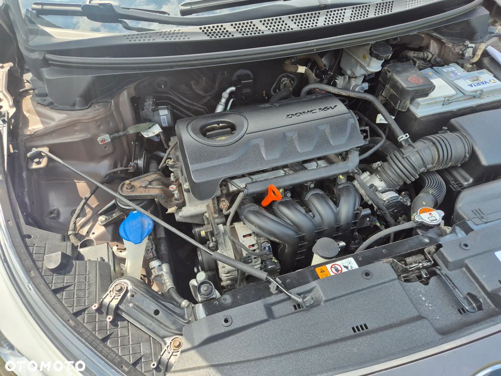 Kia Ceed 1.4 CVVT Dream-Team Edition - 30