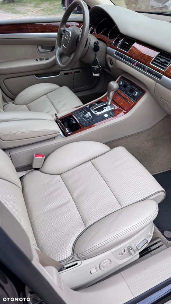 Audi A8 4.2 TDI DPF L Quattro - 13