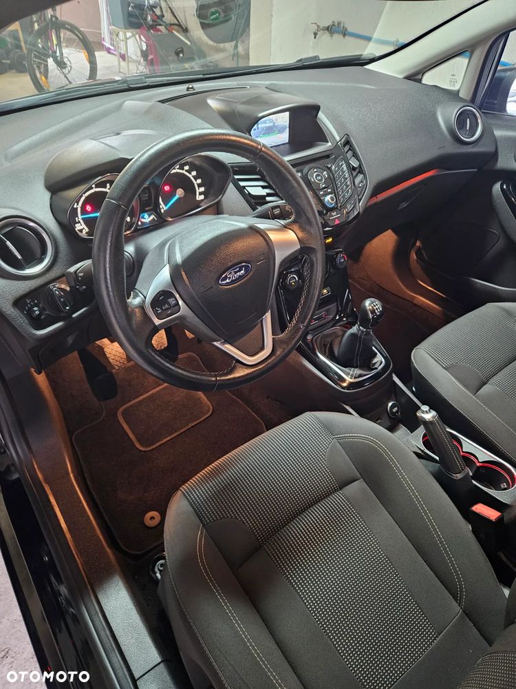 Ford Fiesta 1.0 EcoBoost Titanium - 18