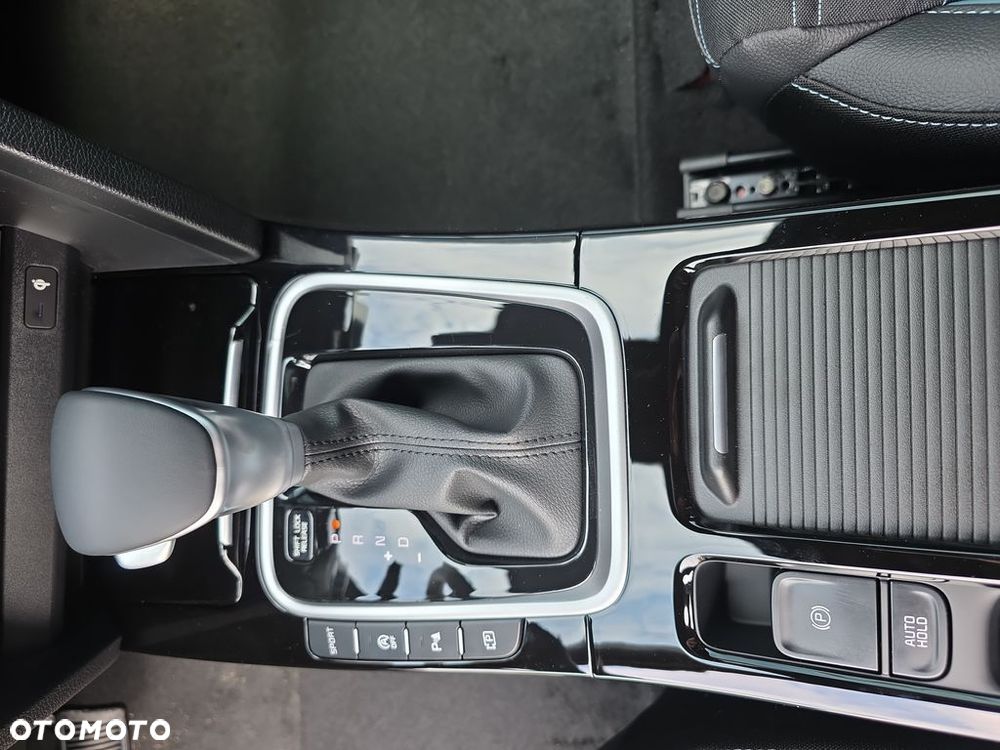 Kia XCeed 1.6 T-GDI Tribute DCT - 16