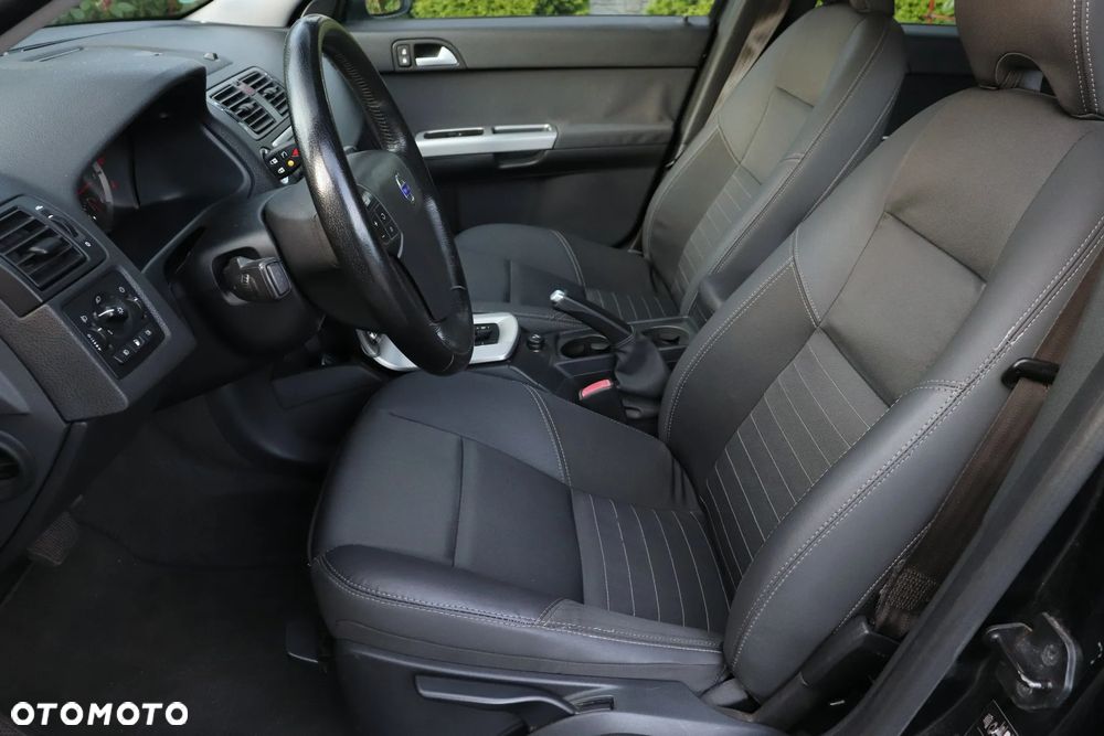 Volvo V50 2.4D5 - 13