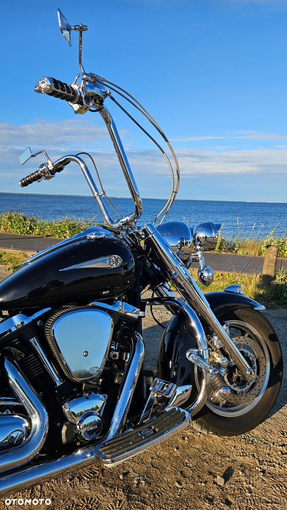 Yamaha Road Star - 2