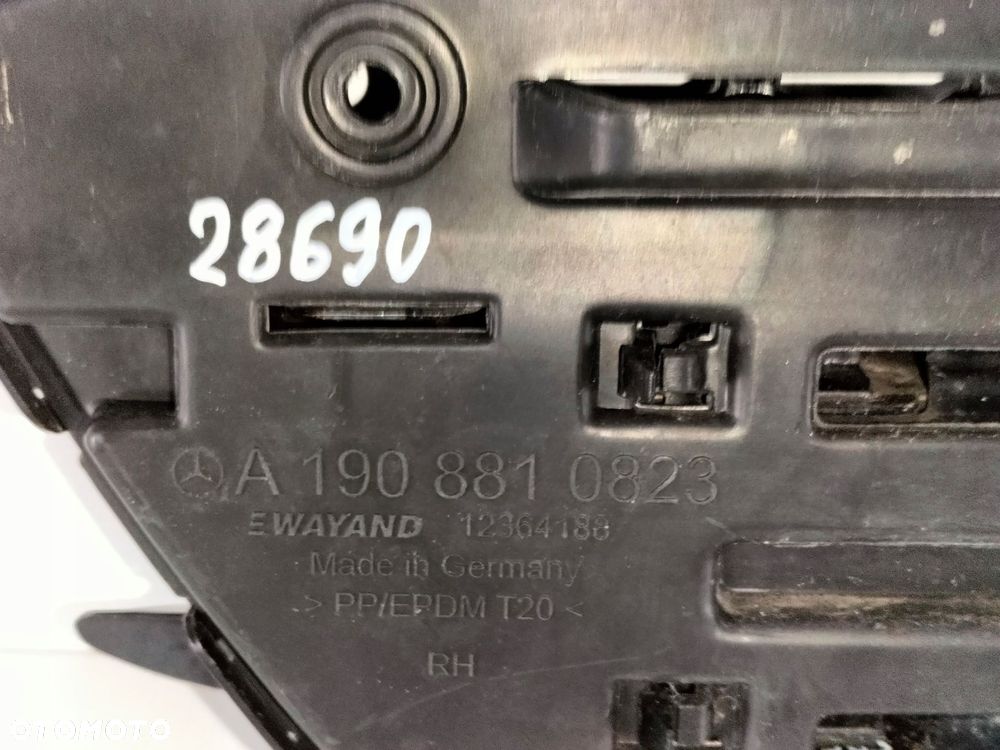 atrapa wlot błotnika prawy mercedes amg gt 190 14- - 5